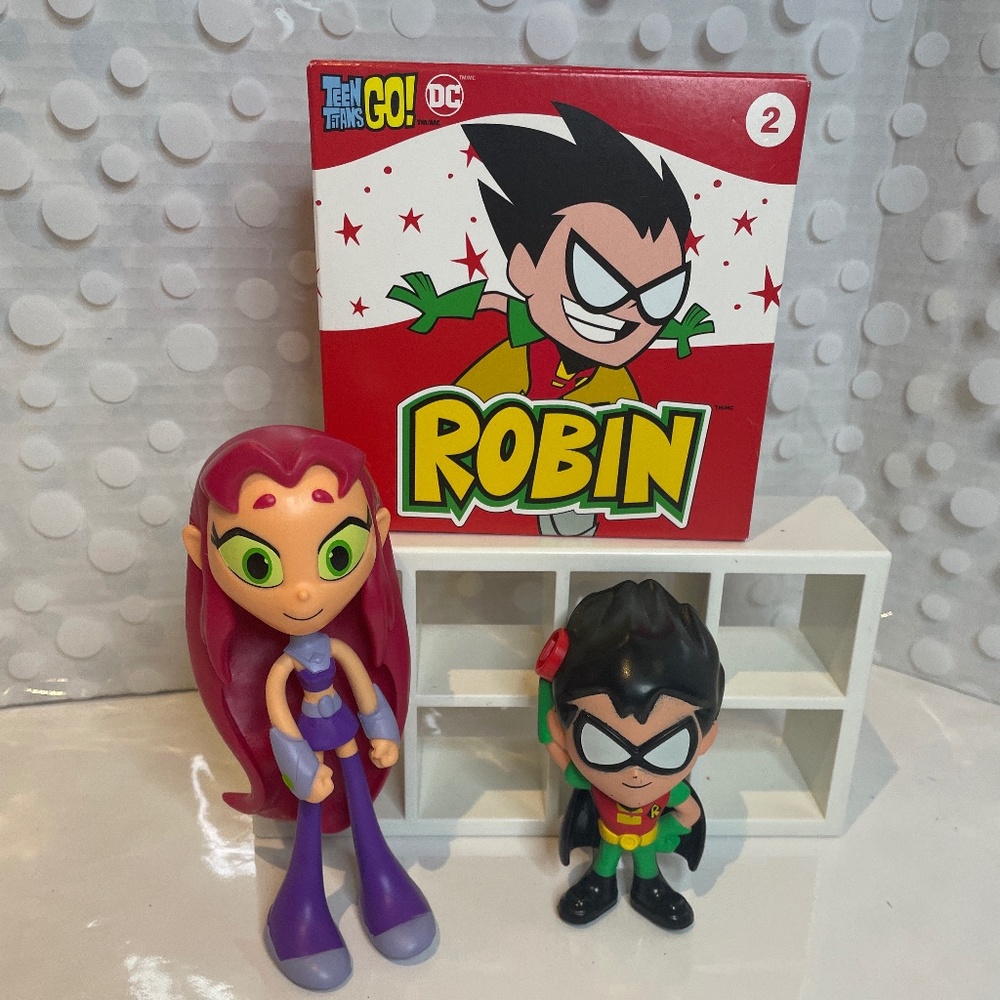 Teen Titans GO! Activity & 🦸‍♂️action figure bundle